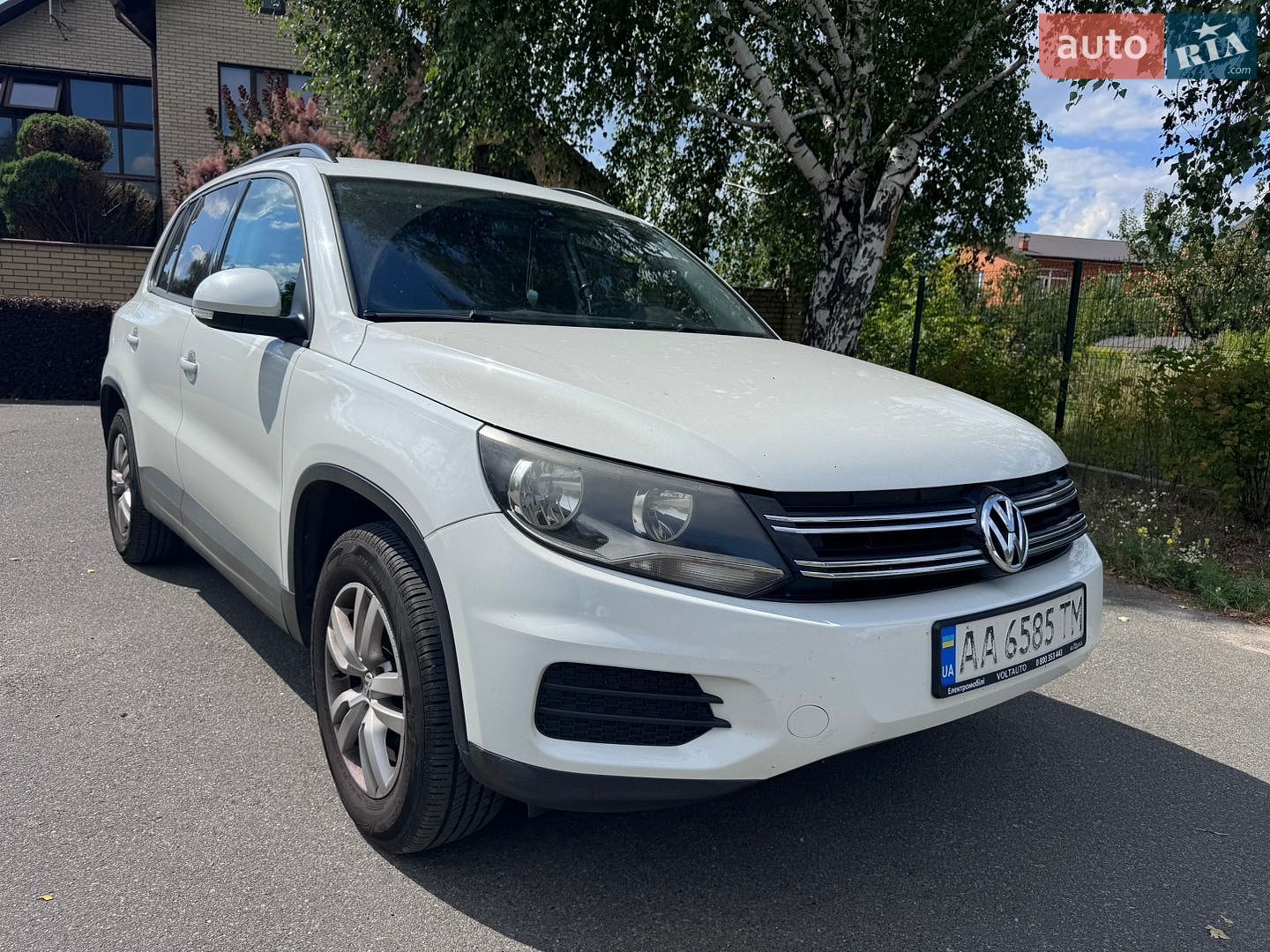 Volkswagen Tiguan 2016 VIN WVGAV7AXXGW602384 фото оголошення 5 з 10