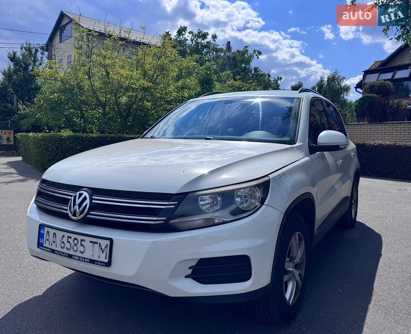 Volkswagen Tiguan 2016 VIN WVGAV7AXXGW602384 фото оголошення 9 з 10