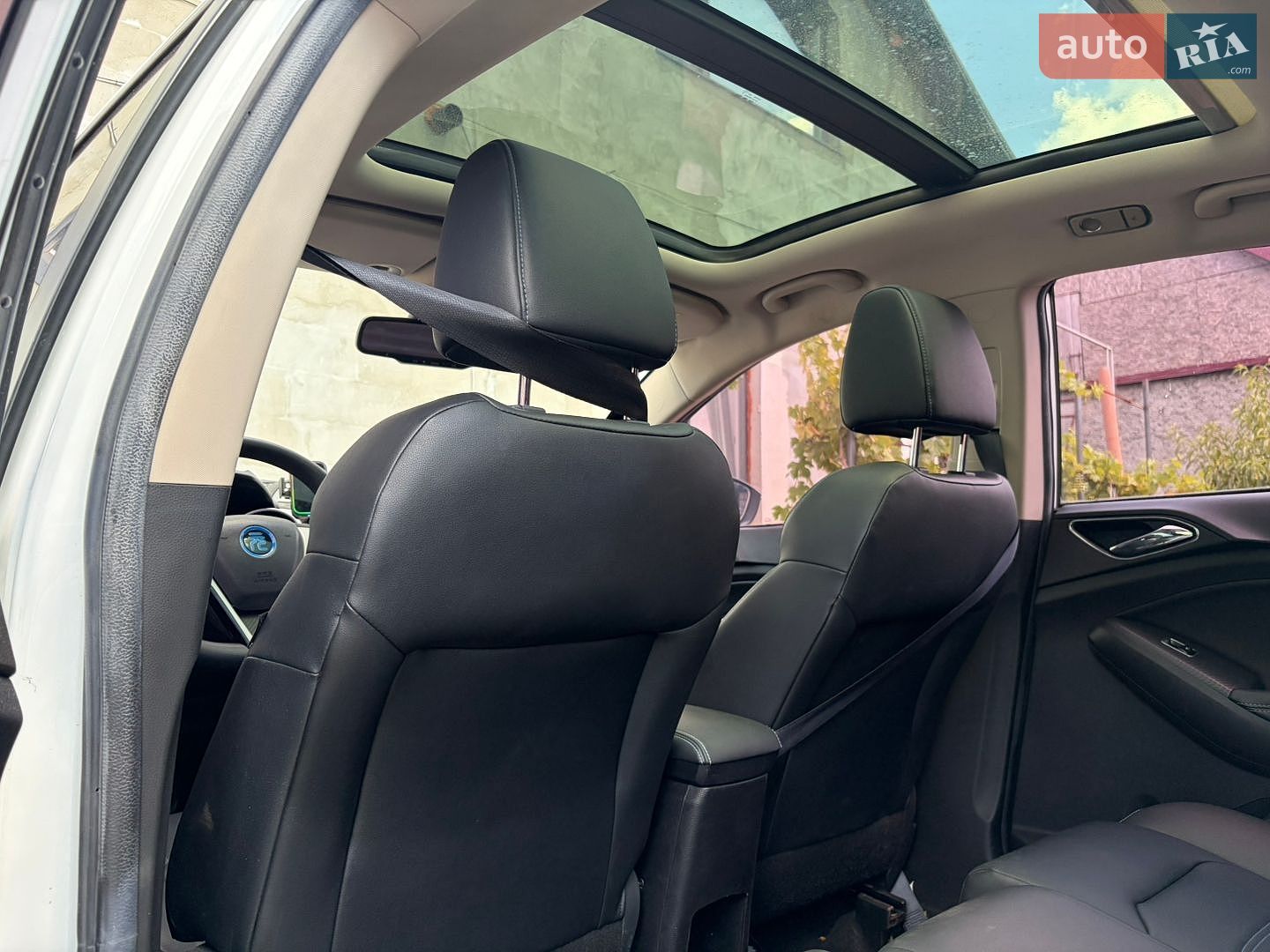 BYD Yuan 2018 VIN LC0CE4DC1J0147557 фото оголошення 9 з 16