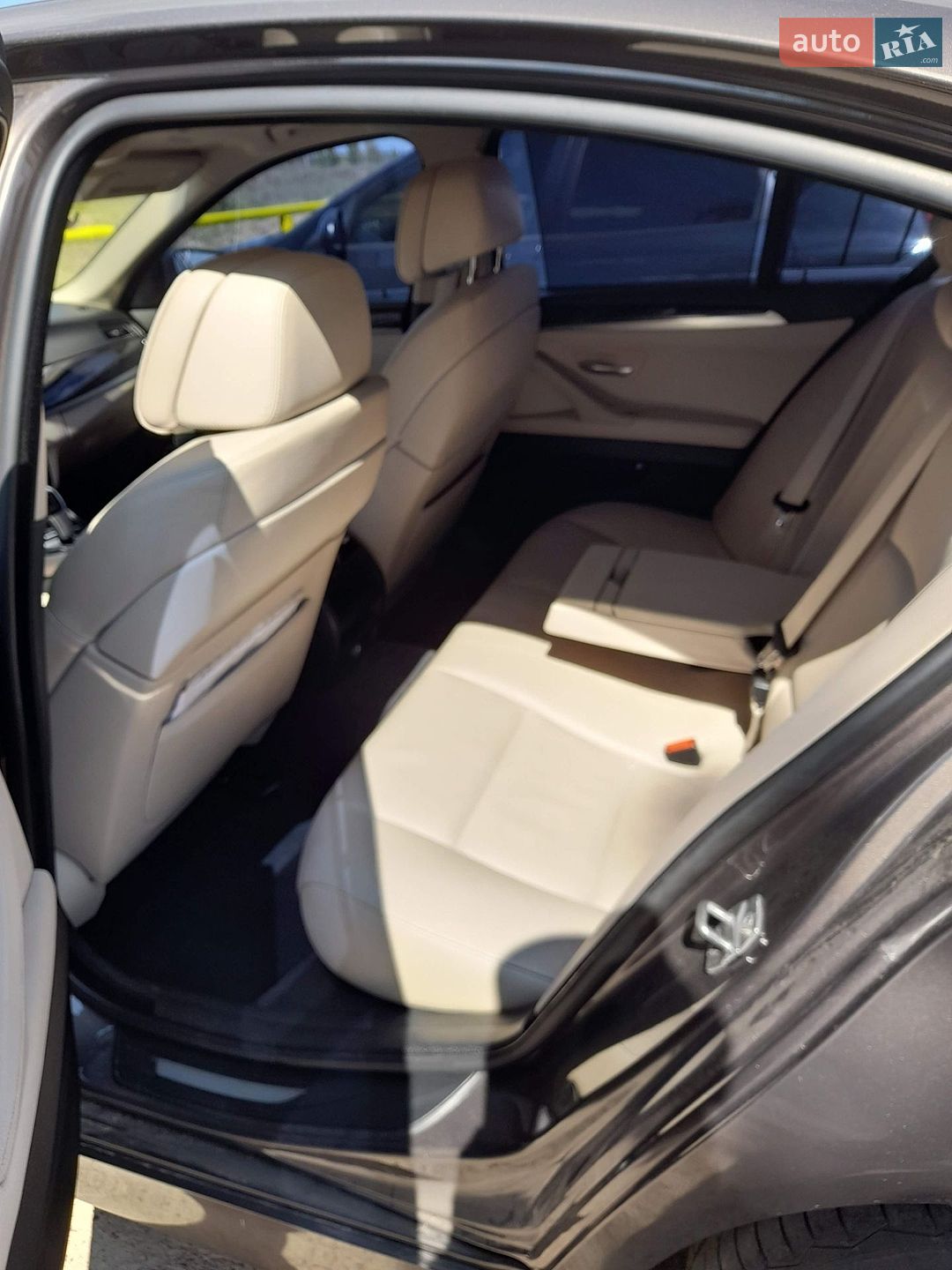 BMW 5 Series 2013 VIN WBAXA31050DW63873 фото оголошення 9 з 21