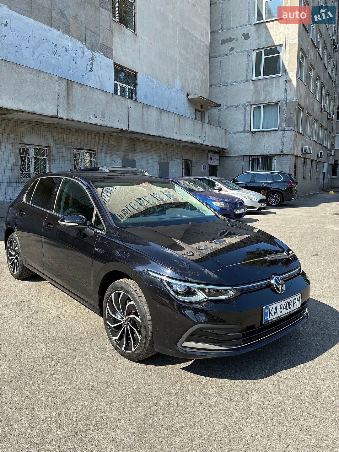 Volkswagen Golf 2021 VIN WVWZZZCDZMW103703 фото оголошення 2 з 20