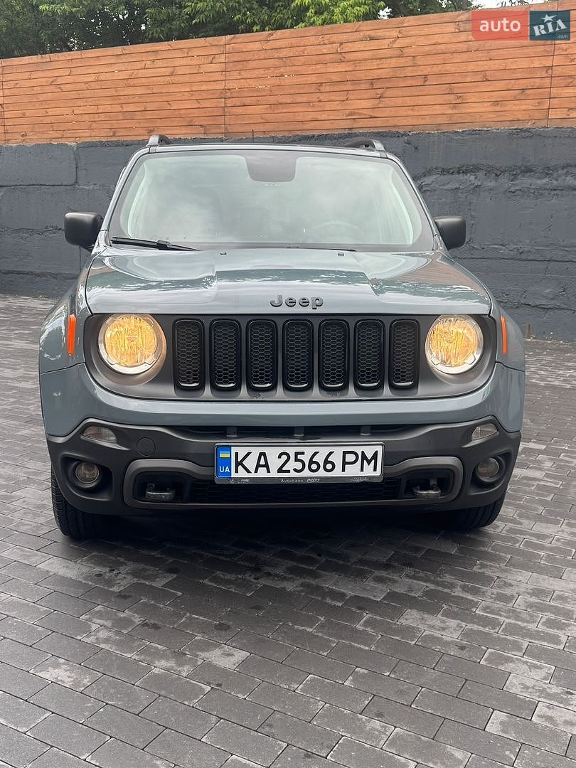 Jeep Renegade 2018 VIN ZACCJBABXJPH35084 фото оголошення 2 з 23