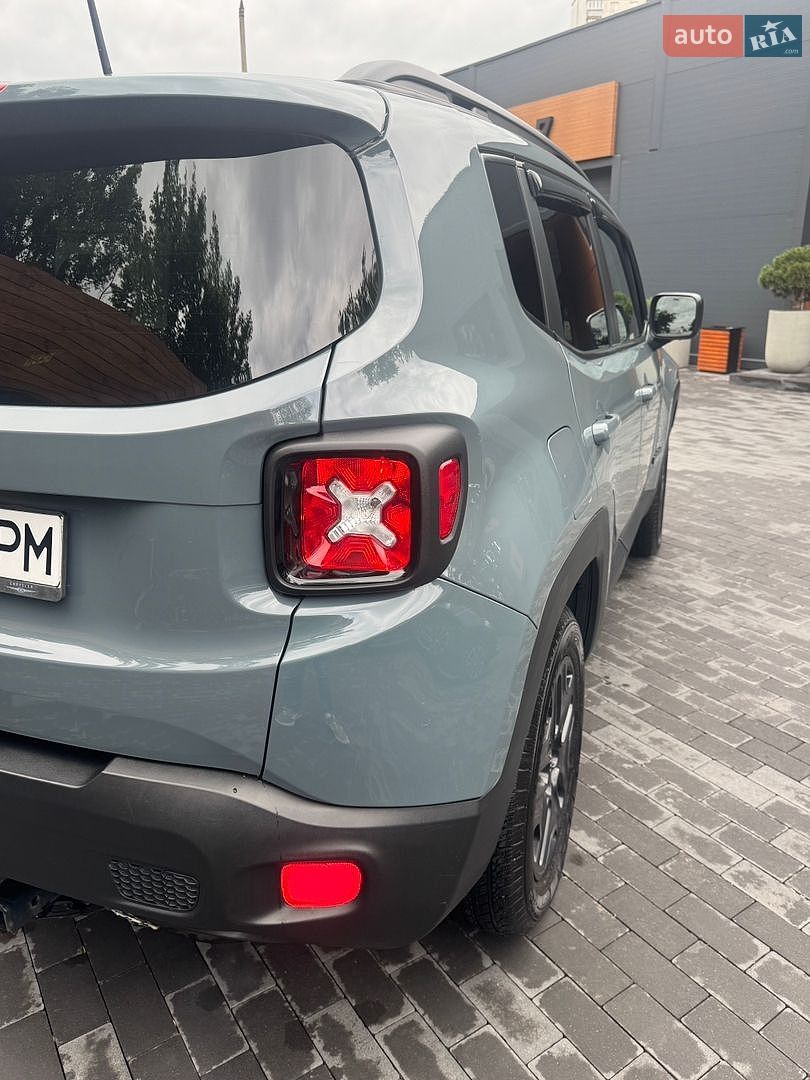 Jeep Renegade 2018 VIN ZACCJBABXJPH35084 фото оголошення 8 з 23
