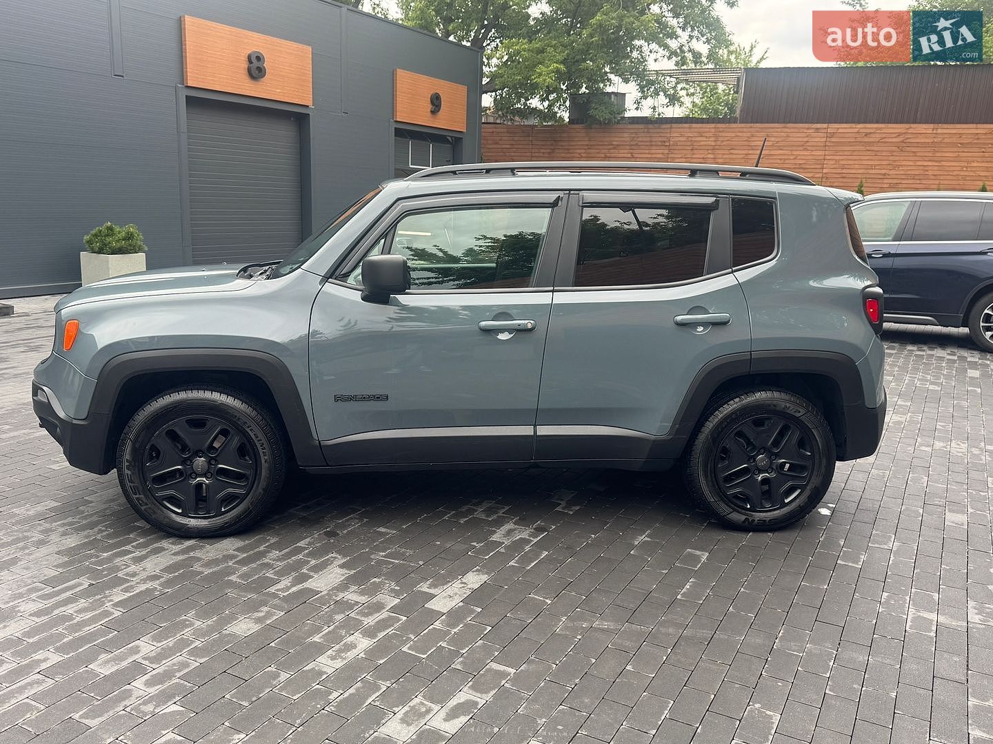 Jeep Renegade 2018 VIN ZACCJBABXJPH35084 фото оголошення 4 з 23