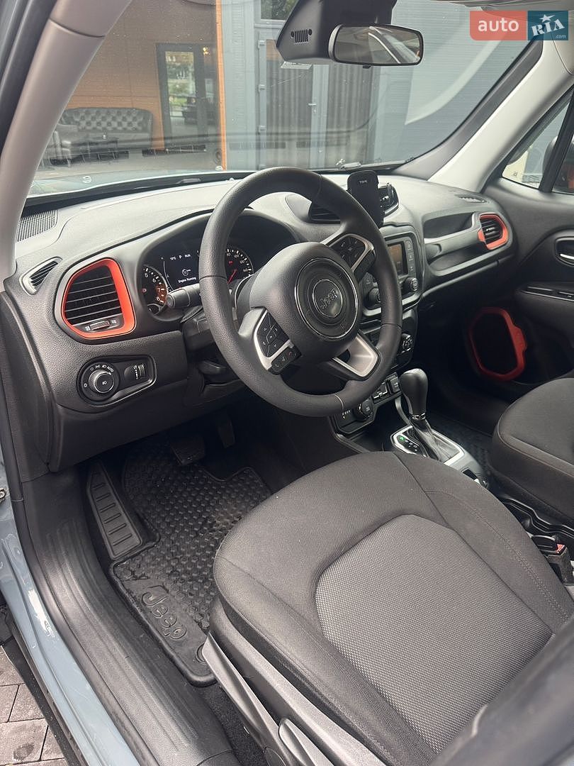Jeep Renegade 2018 VIN ZACCJBABXJPH35084 фото оголошення 13 з 23