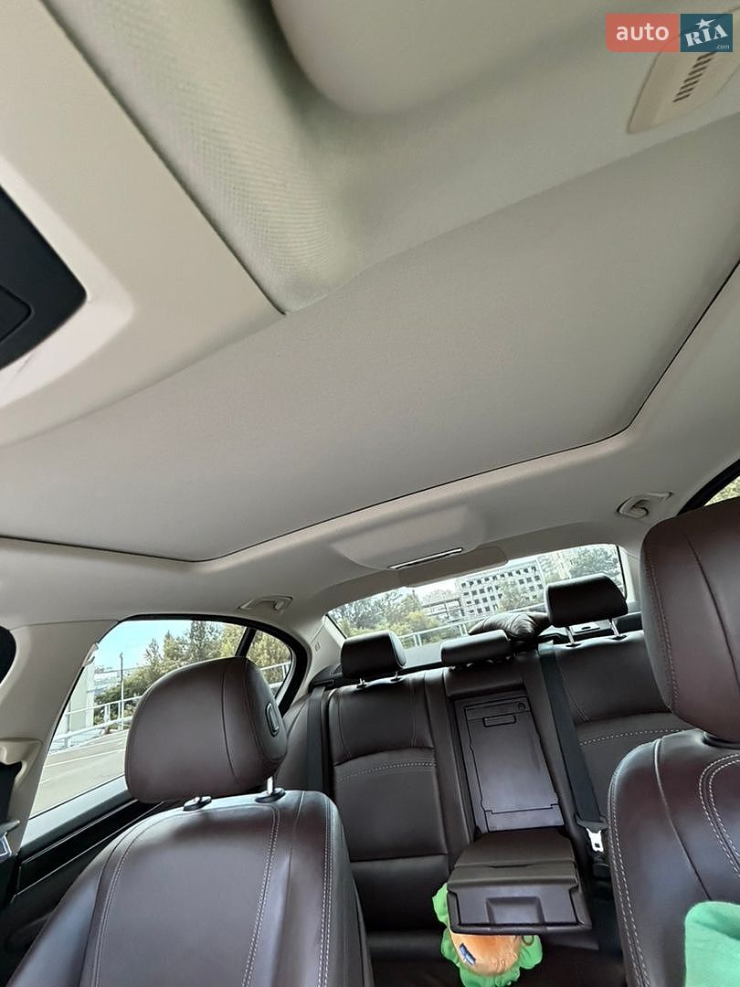 BMW 5 Series 2015 VIN WBA5A7C59GG149380 фото оголошення 12 з 23