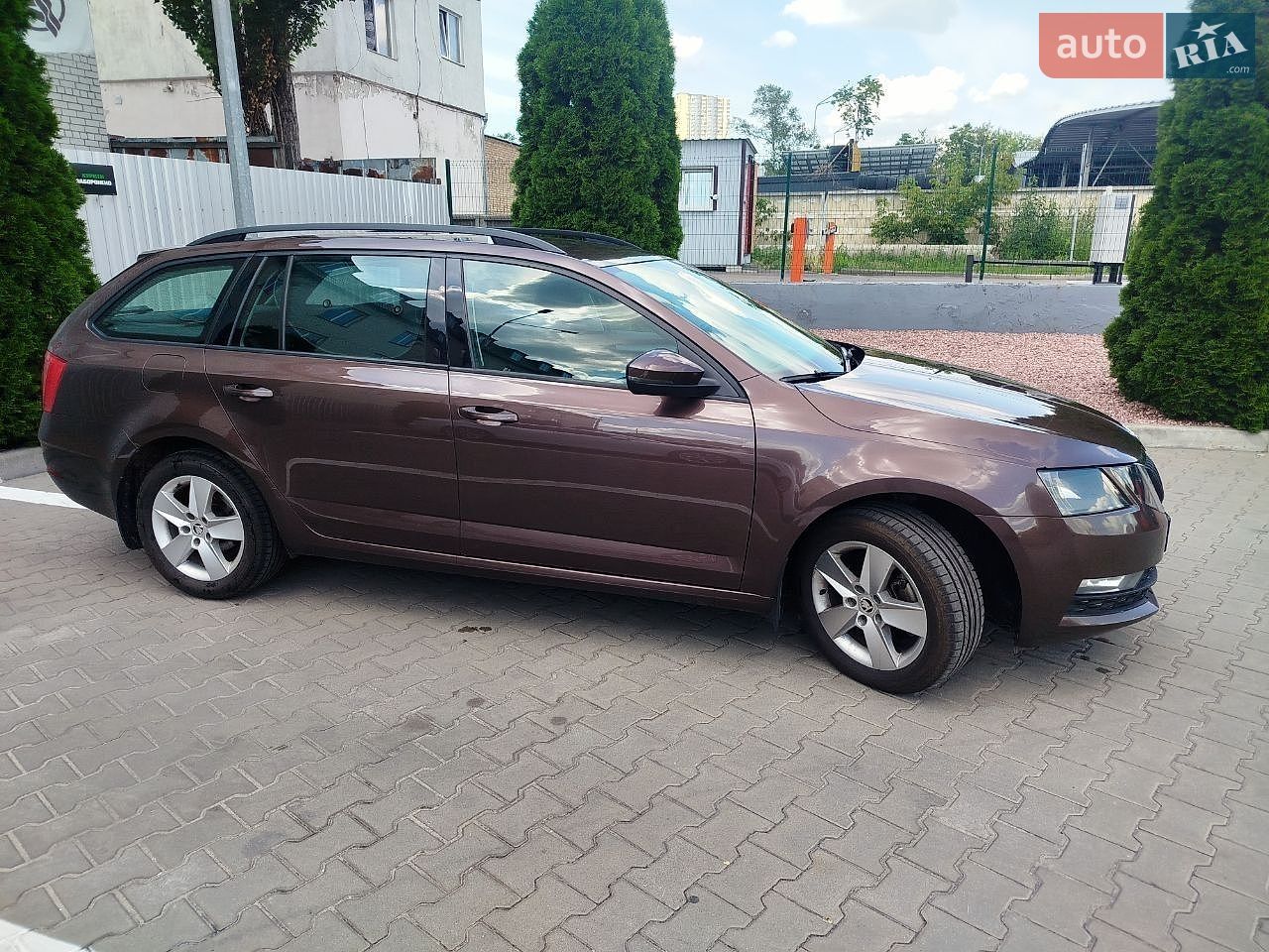 Skoda Octavia 2017 VIN TMBJJ2NE5JB006514 фото оголошення 6 з 19