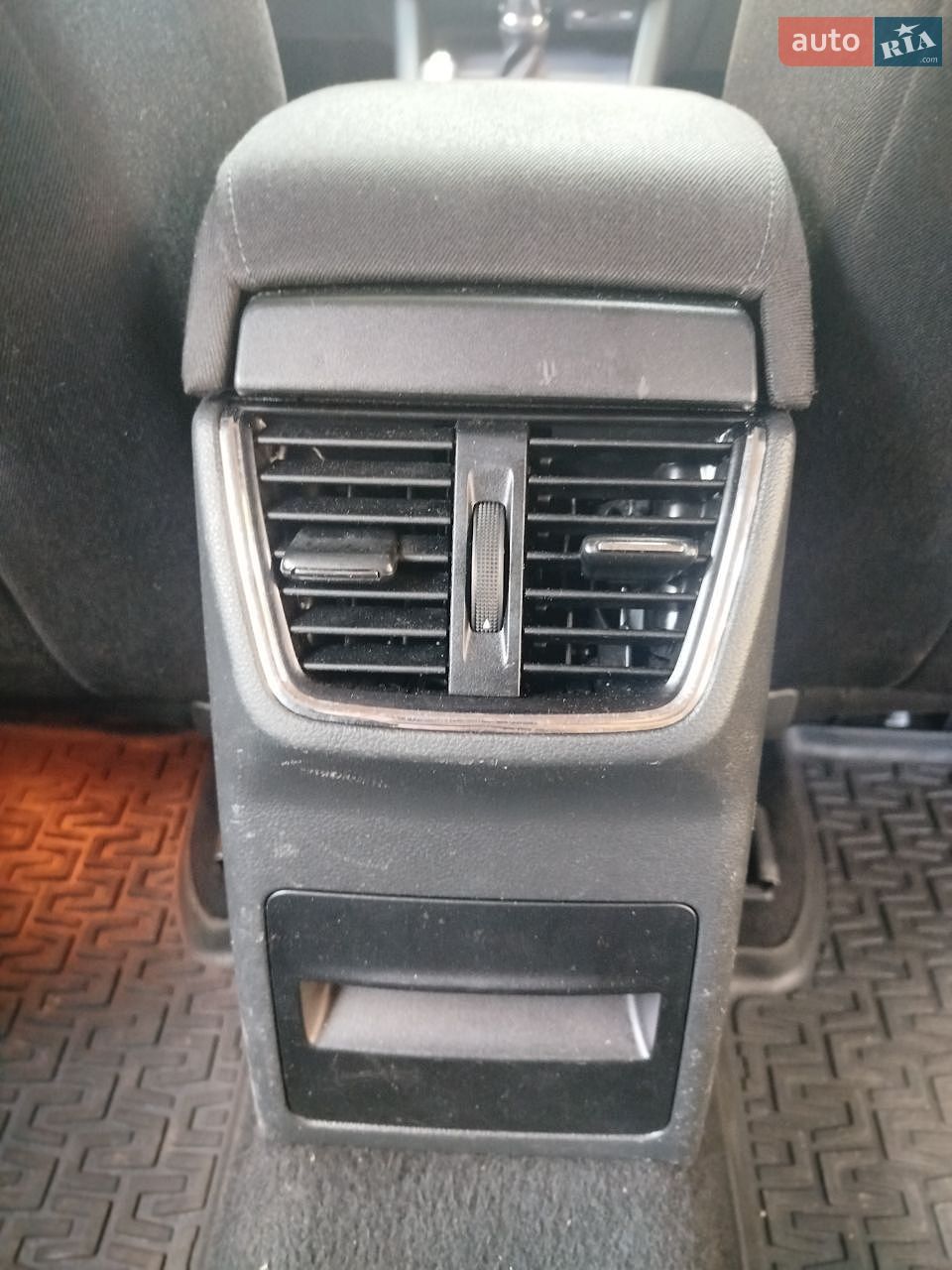 Skoda Octavia 2017 VIN TMBJJ2NE5JB006514 фото оголошення 18 з 19
