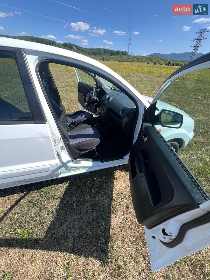 Ford Fusion 2012 VIN WF0UXXGAJUCG49842 фото оголошення 15 з 31