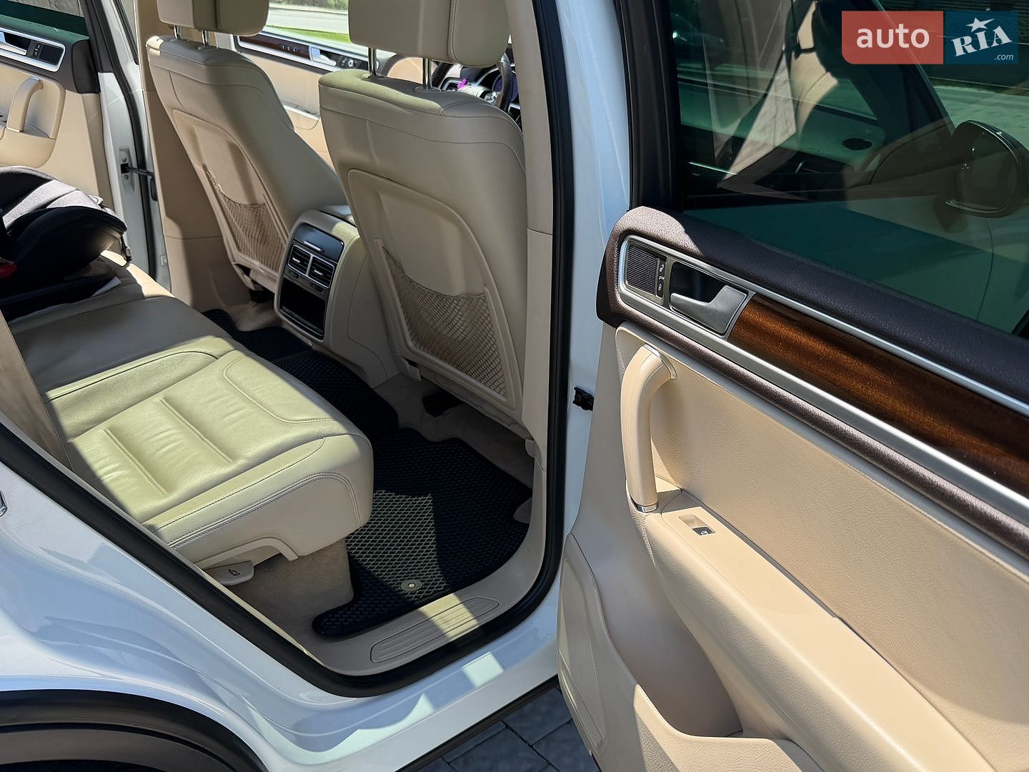 Volkswagen Touareg 2015 VIN WVGEP9BP3FD006758 фото оголошення 15 з 20