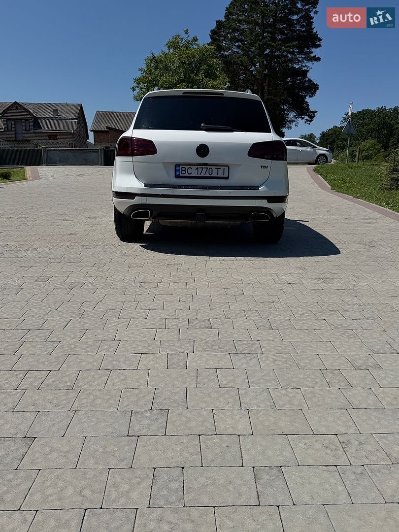 Volkswagen Touareg 2015 VIN WVGEP9BP3FD006758 фото оголошення 10 з 20