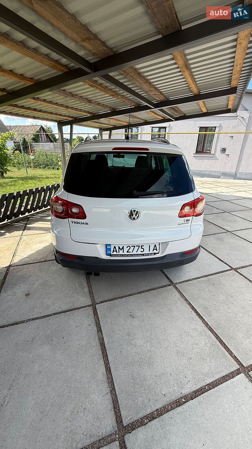Volkswagen Tiguan 2010 VIN WVGZZZ5NZBW069701 фото оголошення 2 з 10