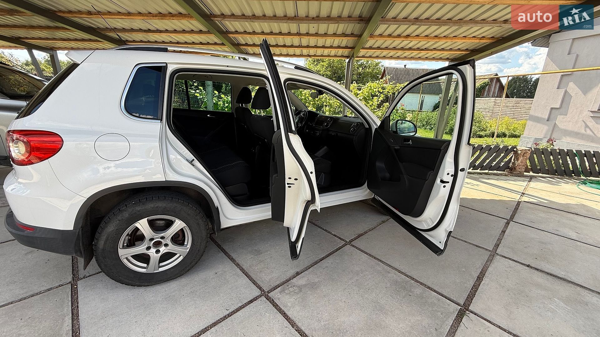 Volkswagen Tiguan 2010 VIN WVGZZZ5NZBW069701 фото оголошення 6 з 10