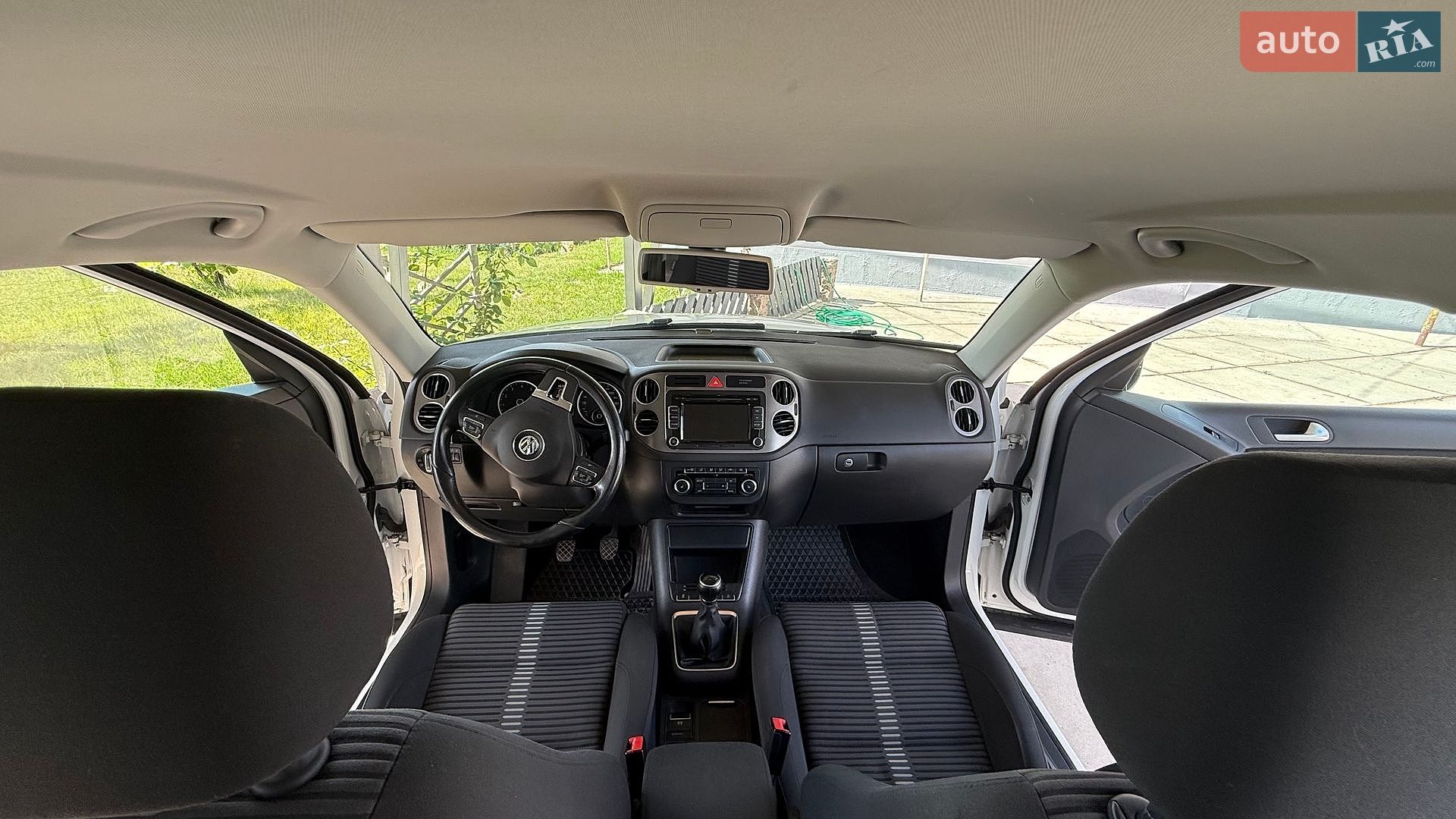 Volkswagen Tiguan 2010 VIN WVGZZZ5NZBW069701 фото оголошення 8 з 10