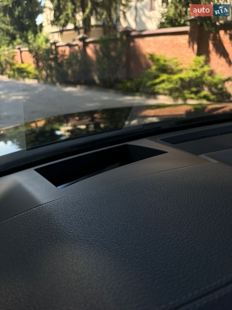 Audi A6 2018 VIN WAUM2AF20KN026773 фото оголошення 10 з 26