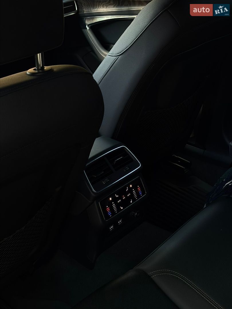 Audi A6 2018 VIN WAUM2AF20KN026773 фото оголошення 15 з 26