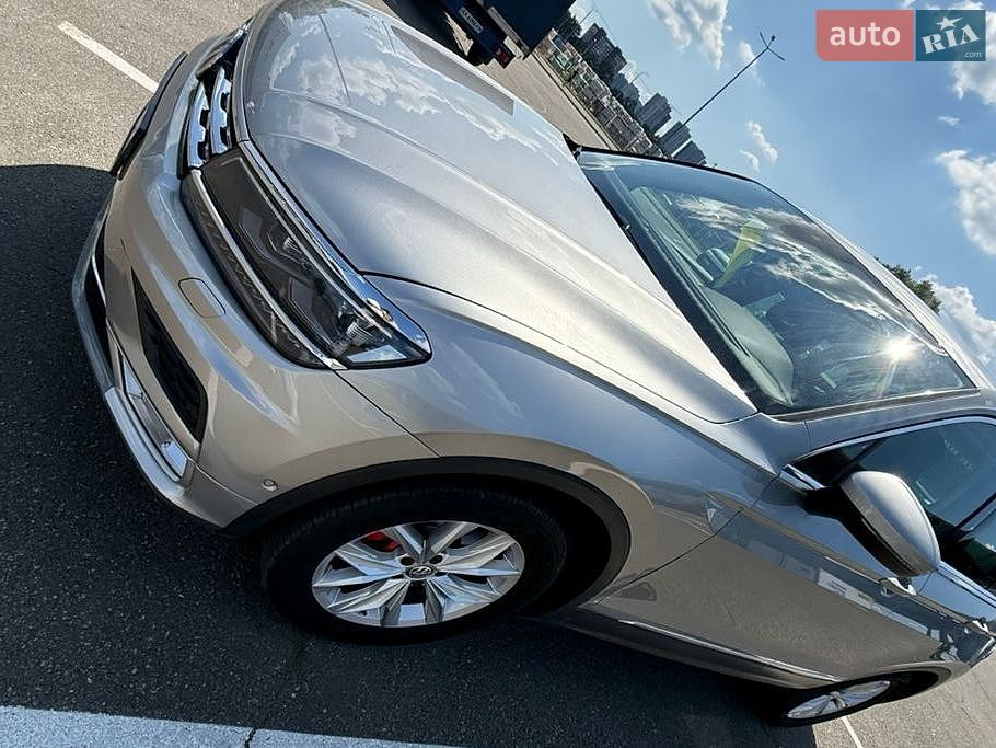 Volkswagen Tiguan 2016 VIN WVGZZZ5NZHW850206 фото оголошення 2 з 30