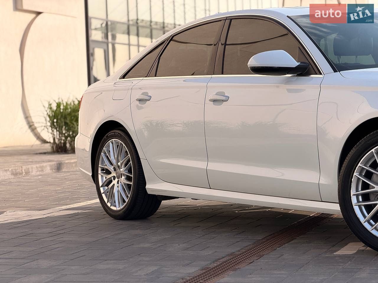 Audi A6 2015 VIN WAUZZZ4G0GN017089 фото оголошення 7 з 36