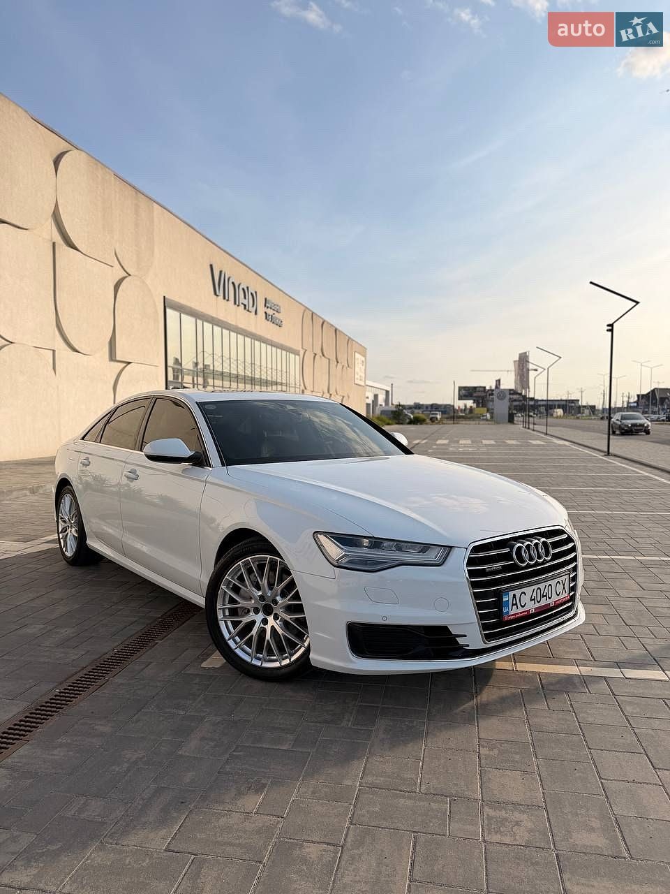 Audi A6 2015 VIN WAUZZZ4G0GN017089 фото оголошення 13 з 36