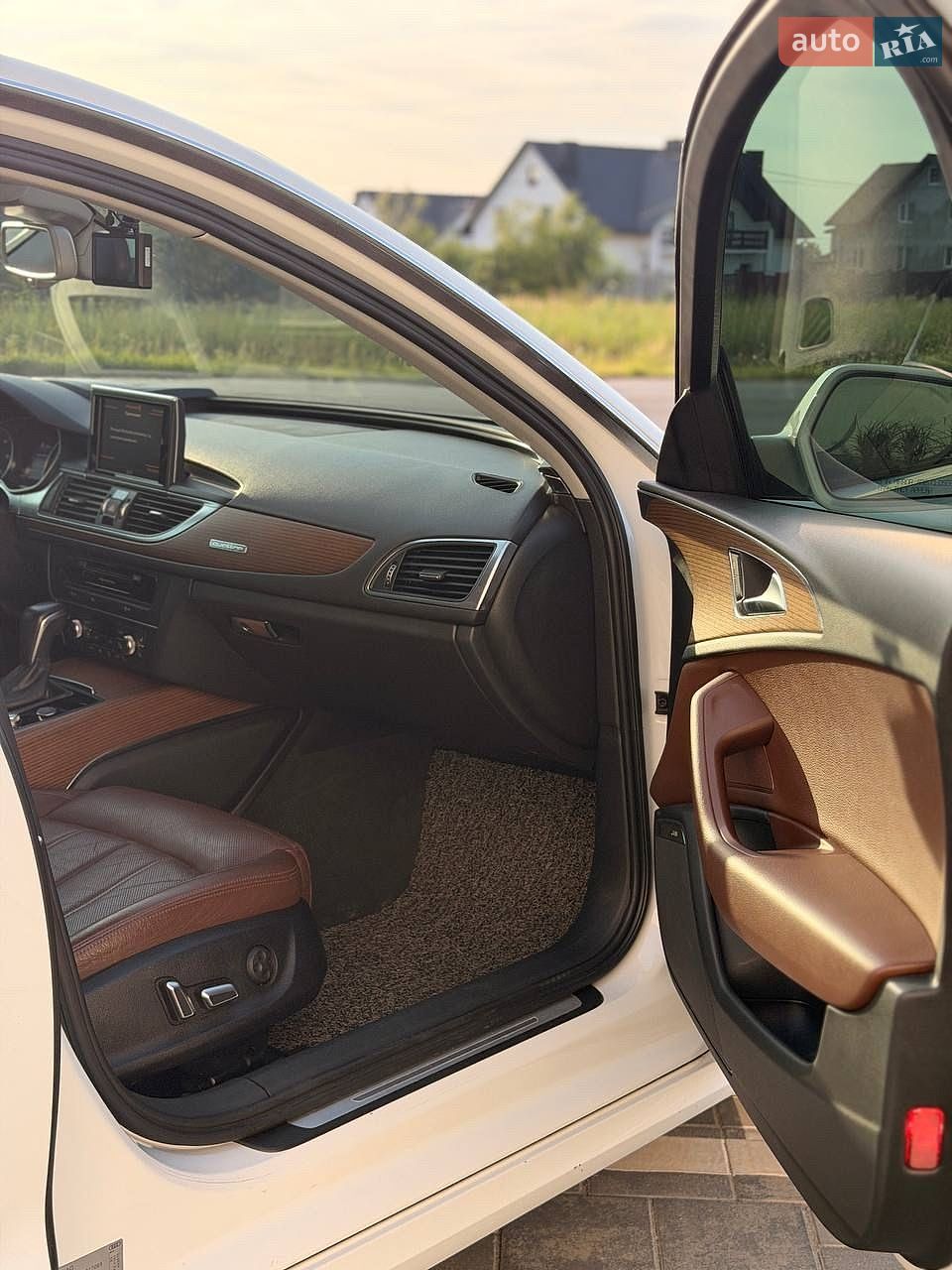 Audi A6 2015 VIN WAUZZZ4G0GN017089 фото оголошення 19 з 36