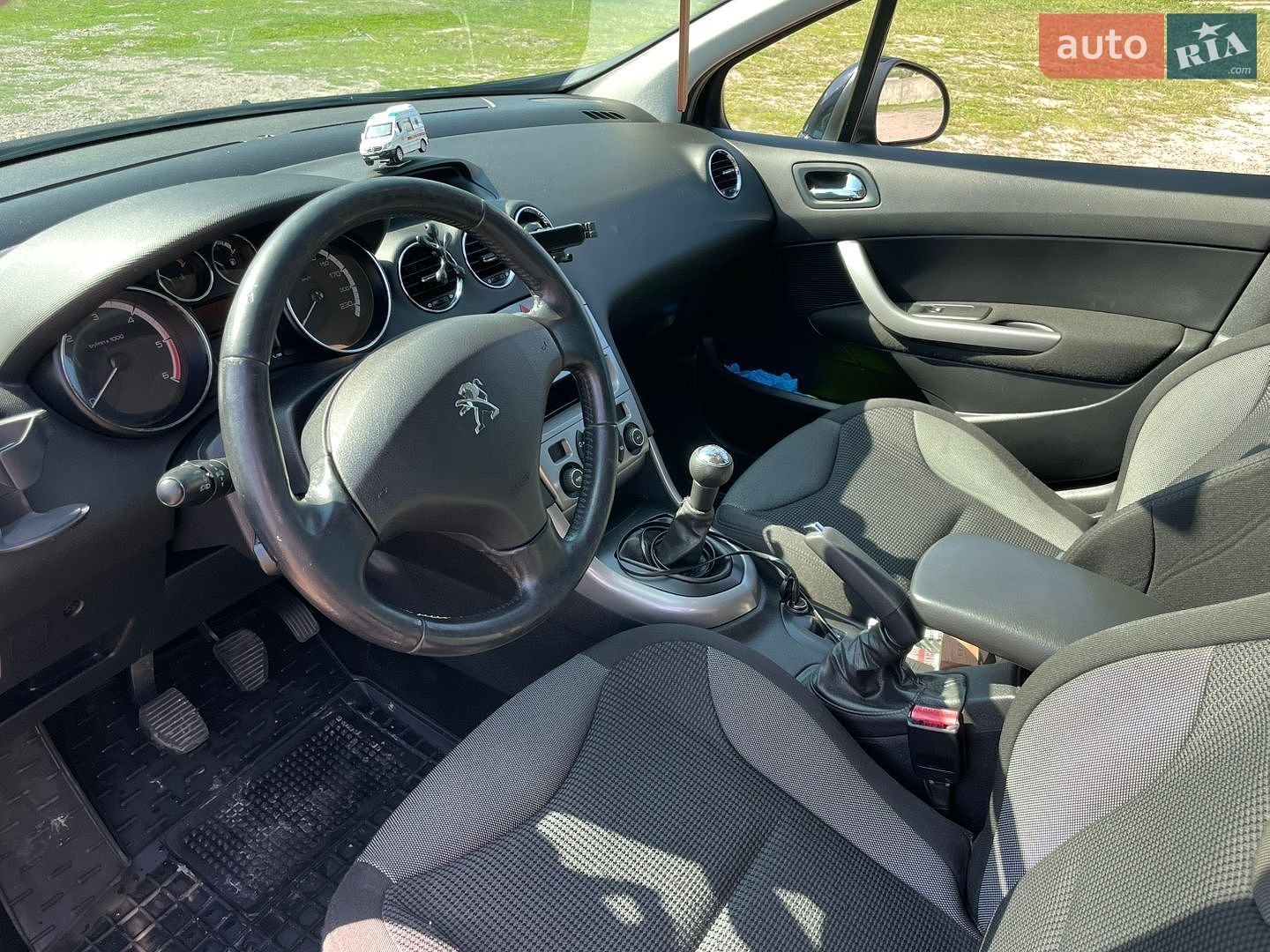 Peugeot 308 2011 VIN VF34H9HP0BS226893 фото оголошення 13 з 19