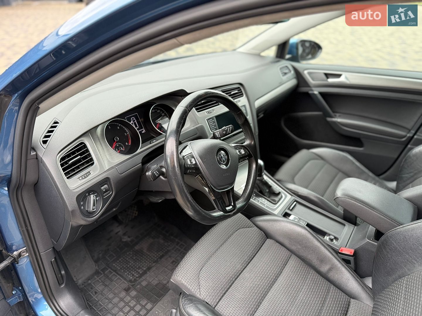 Volkswagen Golf 2016 VIN WVWZZZAUZHP552248 фото оголошення 21 з 28