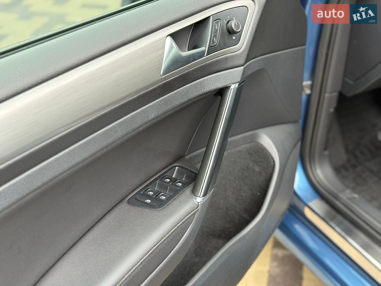 Volkswagen Golf 2016 VIN WVWZZZAUZHP552248 фото оголошення 24 з 28
