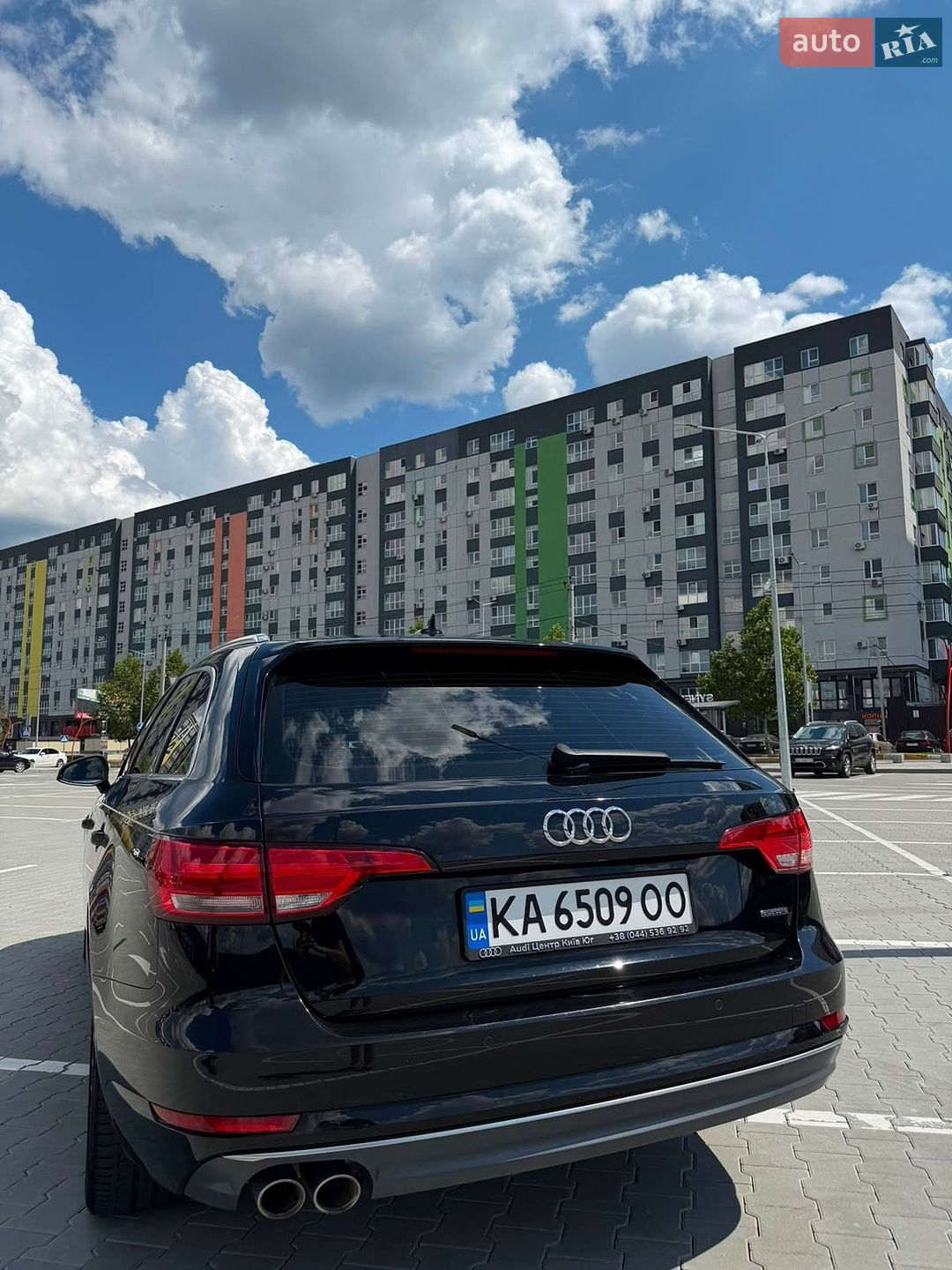 Audi A4 2017 VIN WAUZZZF40JA073891 фото оголошення 3 з 8