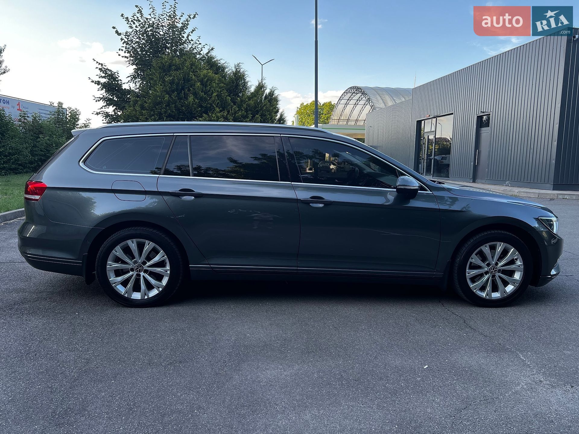 Volkswagen Passat 2016 VIN WVWZZZ3CZGE180912 фото оголошення 5 з 53