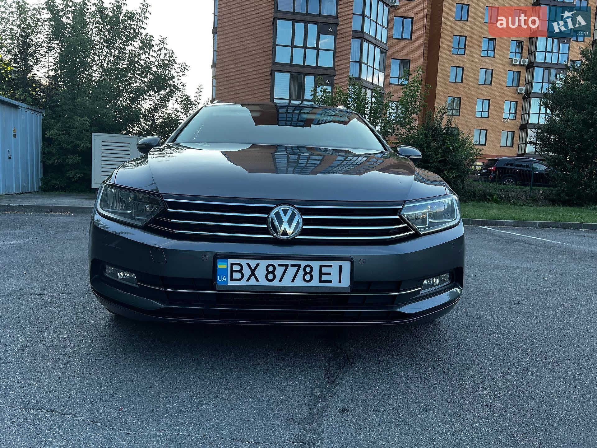 Volkswagen Passat 2016 VIN WVWZZZ3CZGE180912 фото оголошення 8 з 53