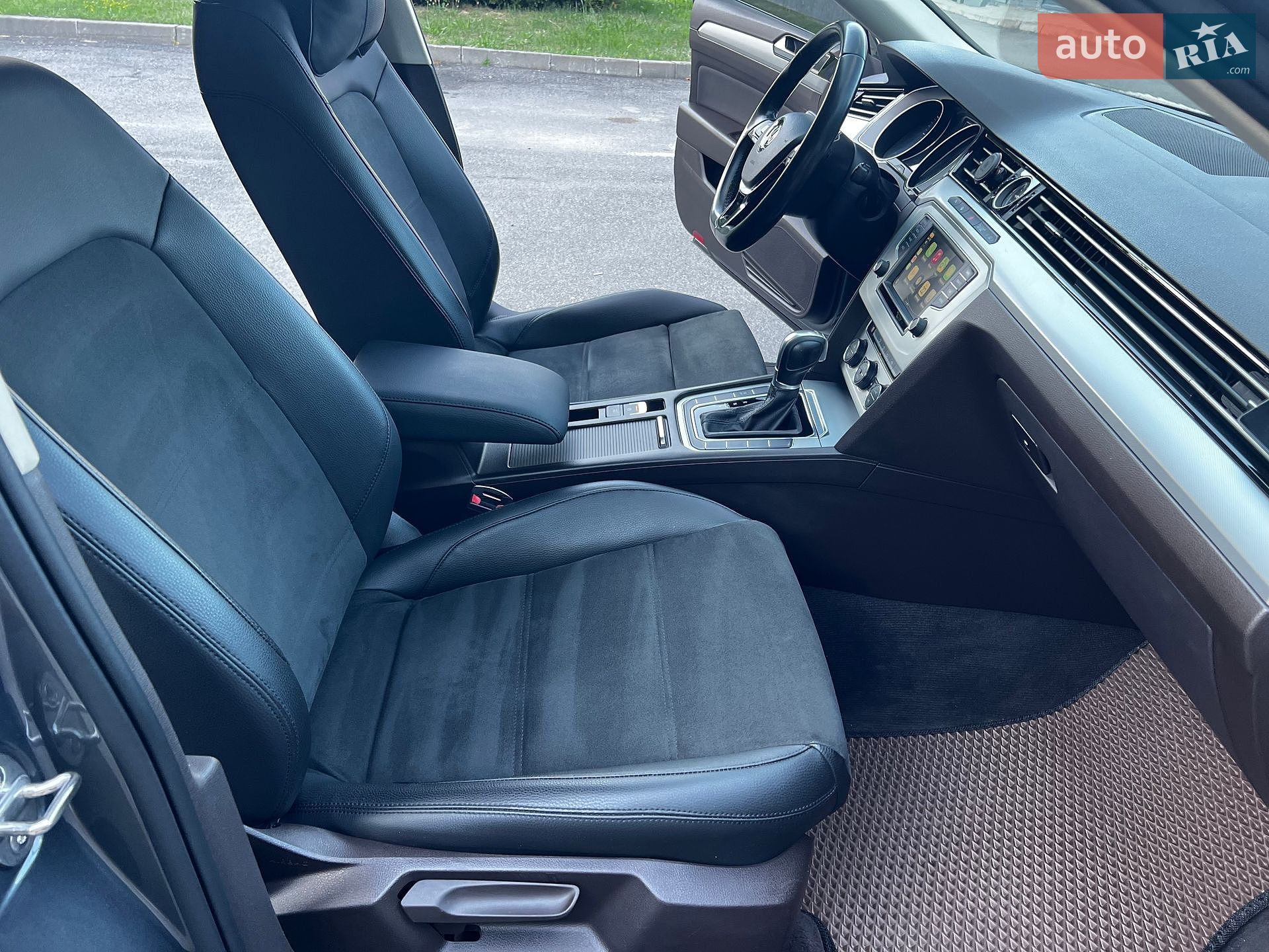 Volkswagen Passat 2016 VIN WVWZZZ3CZGE180912 фото оголошення 26 з 53
