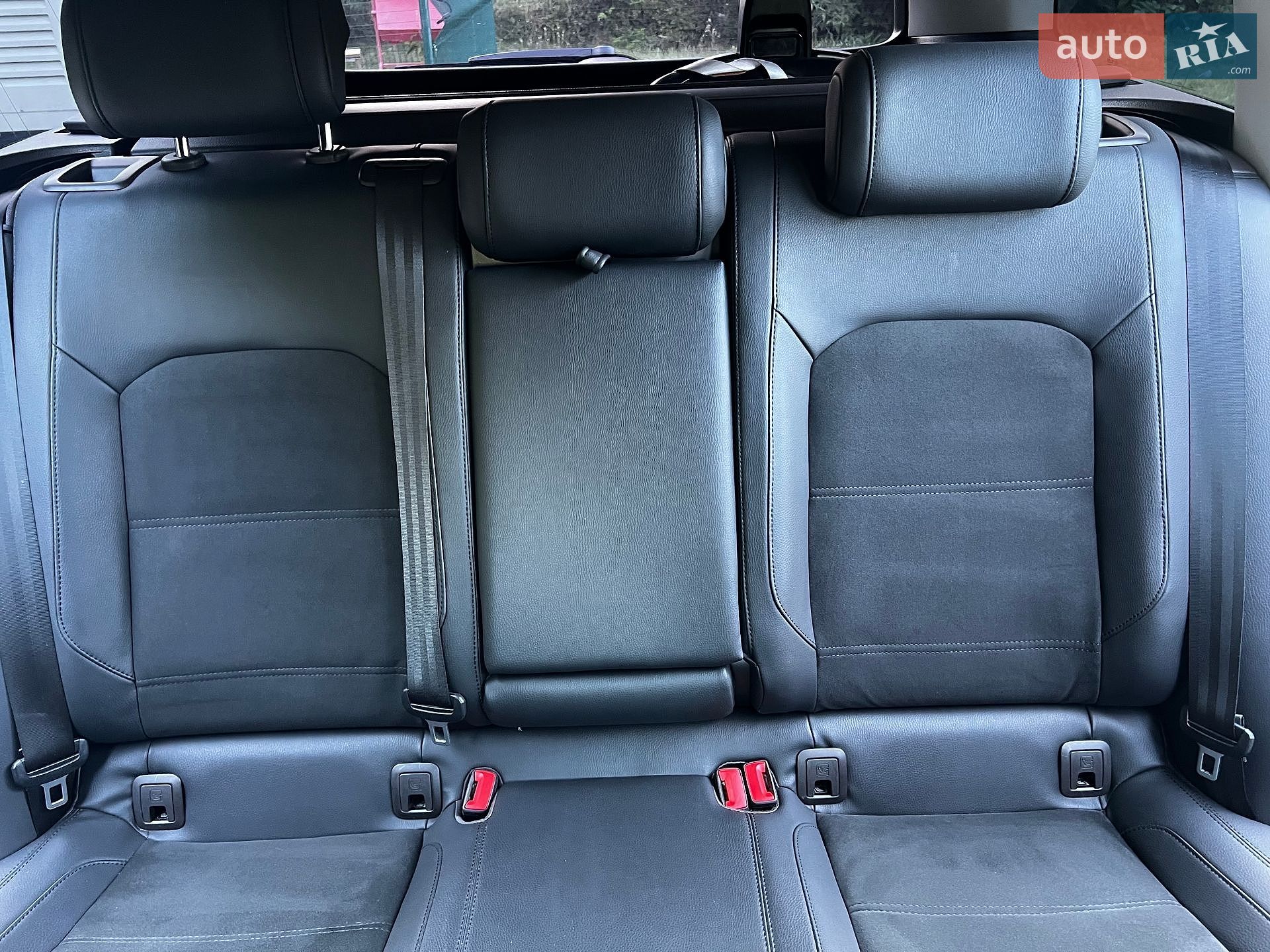Volkswagen Passat 2016 VIN WVWZZZ3CZGE180912 фото оголошення 28 з 53