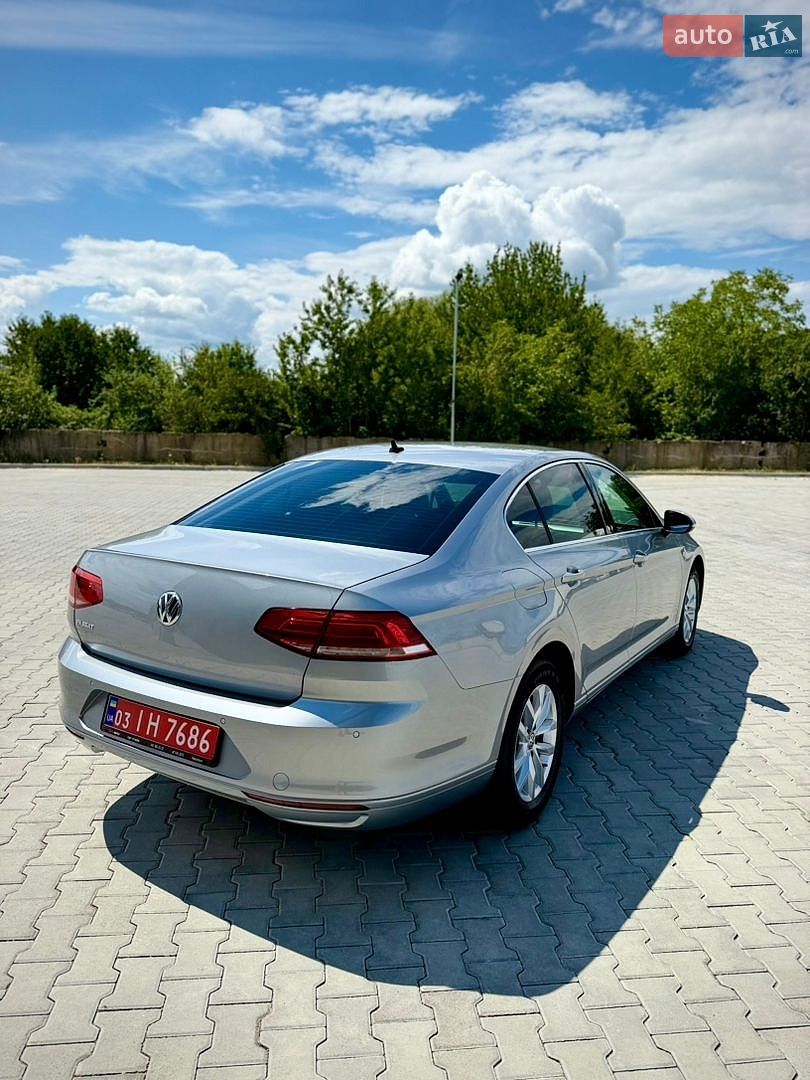Volkswagen Passat 2018 VIN WVWZZZ3CZJE222712 фото оголошення 8 з 26