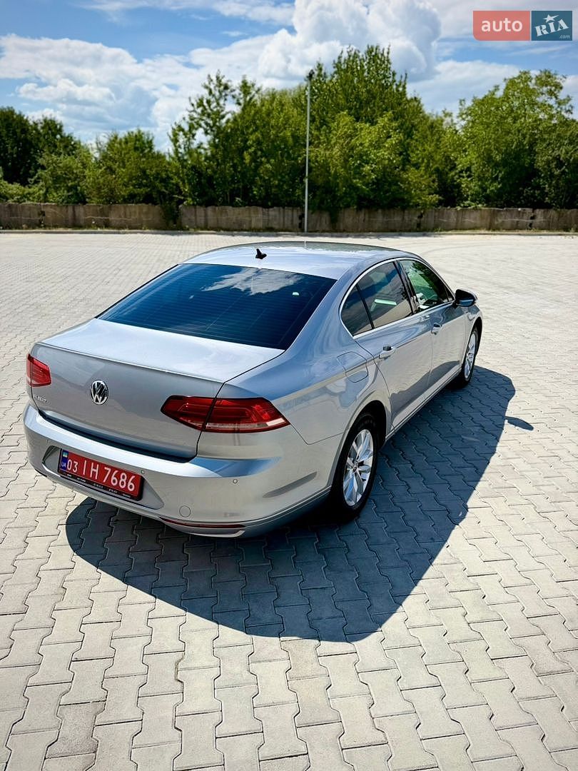 Volkswagen Passat 2018 VIN WVWZZZ3CZJE222712 фото оголошення 9 з 26