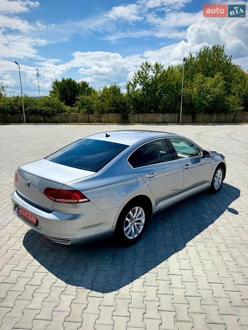 Volkswagen Passat 2018 VIN WVWZZZ3CZJE222712 фото оголошення 10 з 26