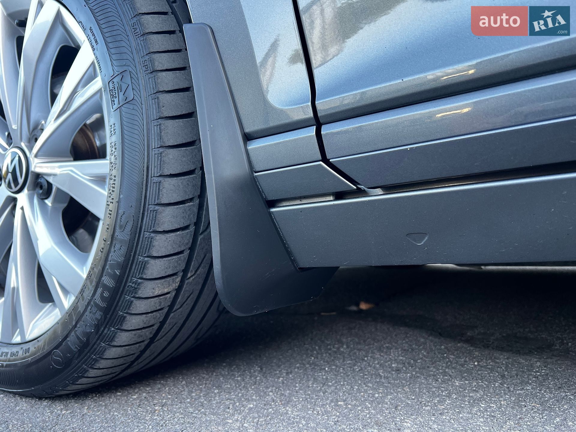Volkswagen Passat 2016 VIN WVWZZZ3CZGE180912 фото оголошення 15 з 53