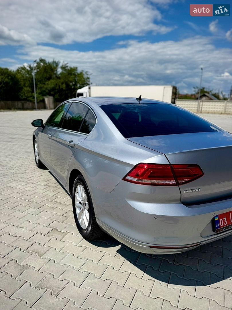 Volkswagen Passat 2018 VIN WVWZZZ3CZJE222712 фото оголошення 13 з 26