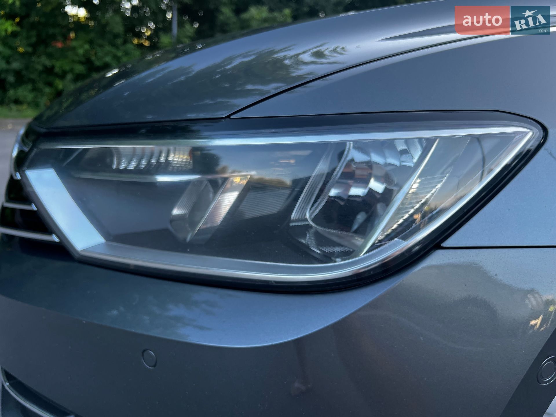 Volkswagen Passat 2016 VIN WVWZZZ3CZGE180912 фото оголошення 18 з 53