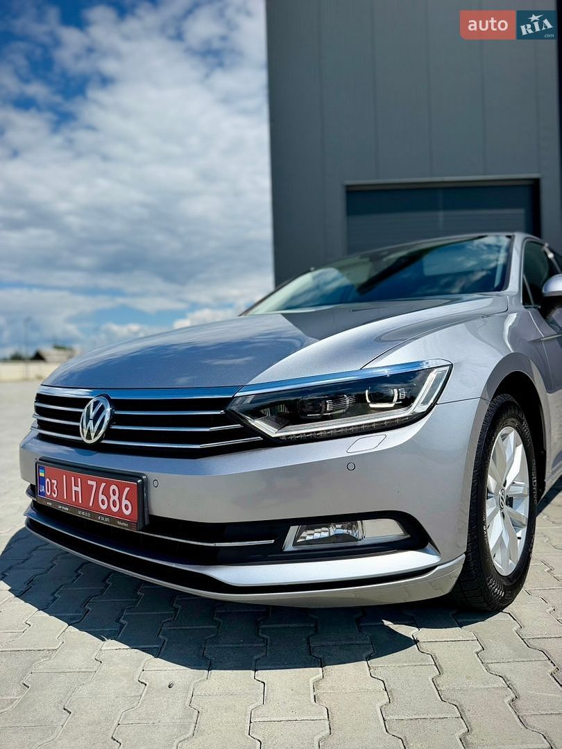 Volkswagen Passat 2018 VIN WVWZZZ3CZJE222712 фото оголошення 15 з 26