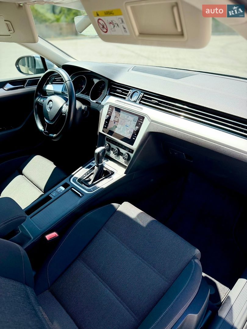 Volkswagen Passat 2018 VIN WVWZZZ3CZJE222712 фото оголошення 23 з 26