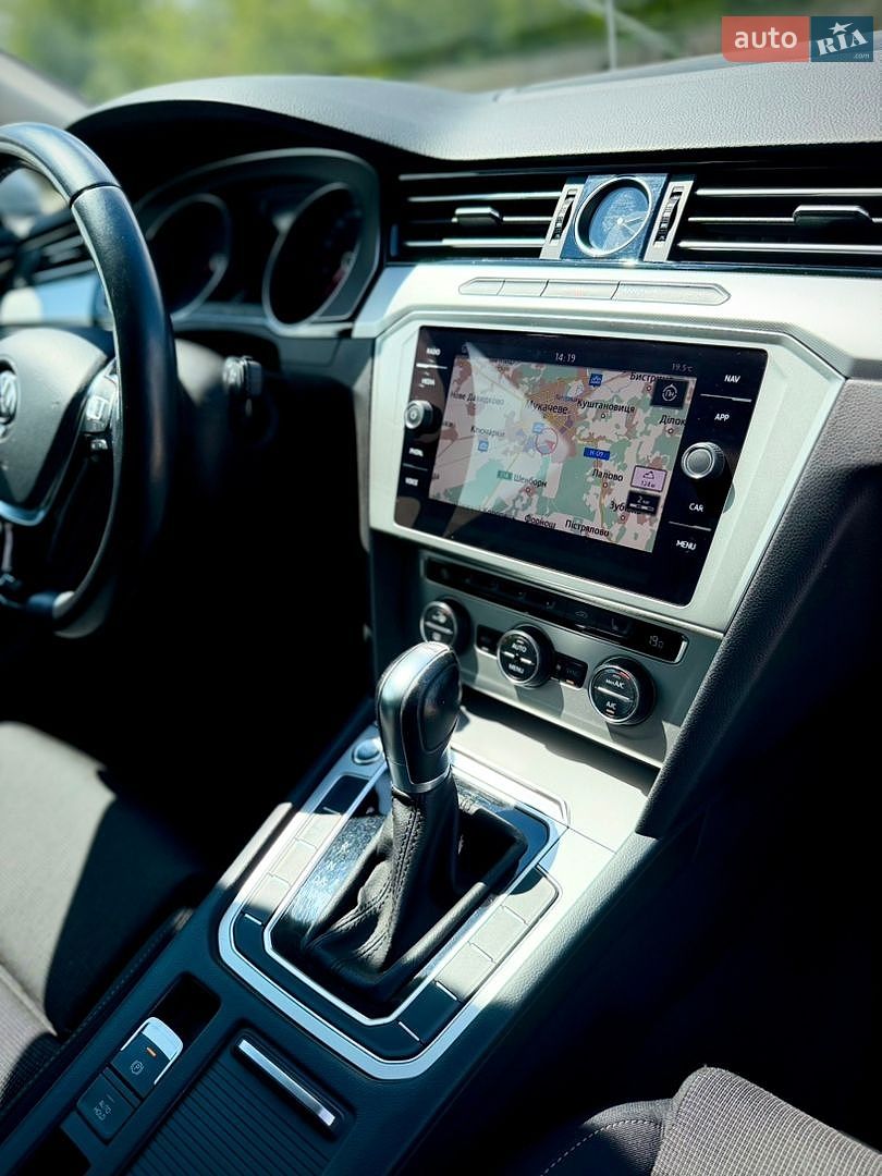 Volkswagen Passat 2018 VIN WVWZZZ3CZJE222712 фото оголошення 25 з 26