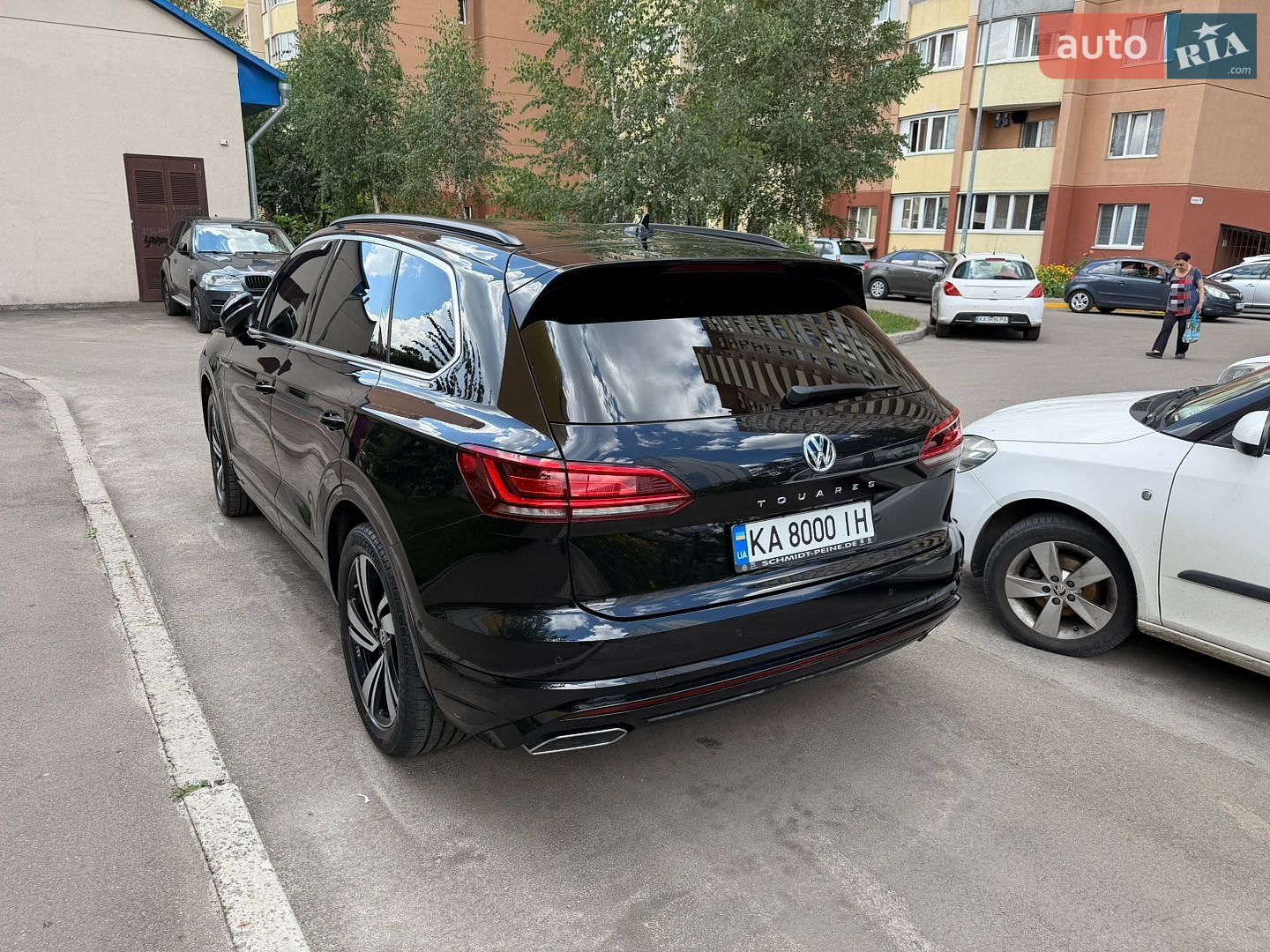 Volkswagen Touareg 2018 VIN WVGZZZCRZKD010720 фото оголошення 13 з 25