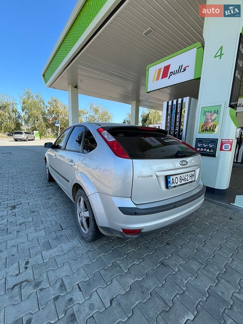 Ford Focus 2006 VIN WF05XXGCD56B03332 фото оголошення 3 з 17