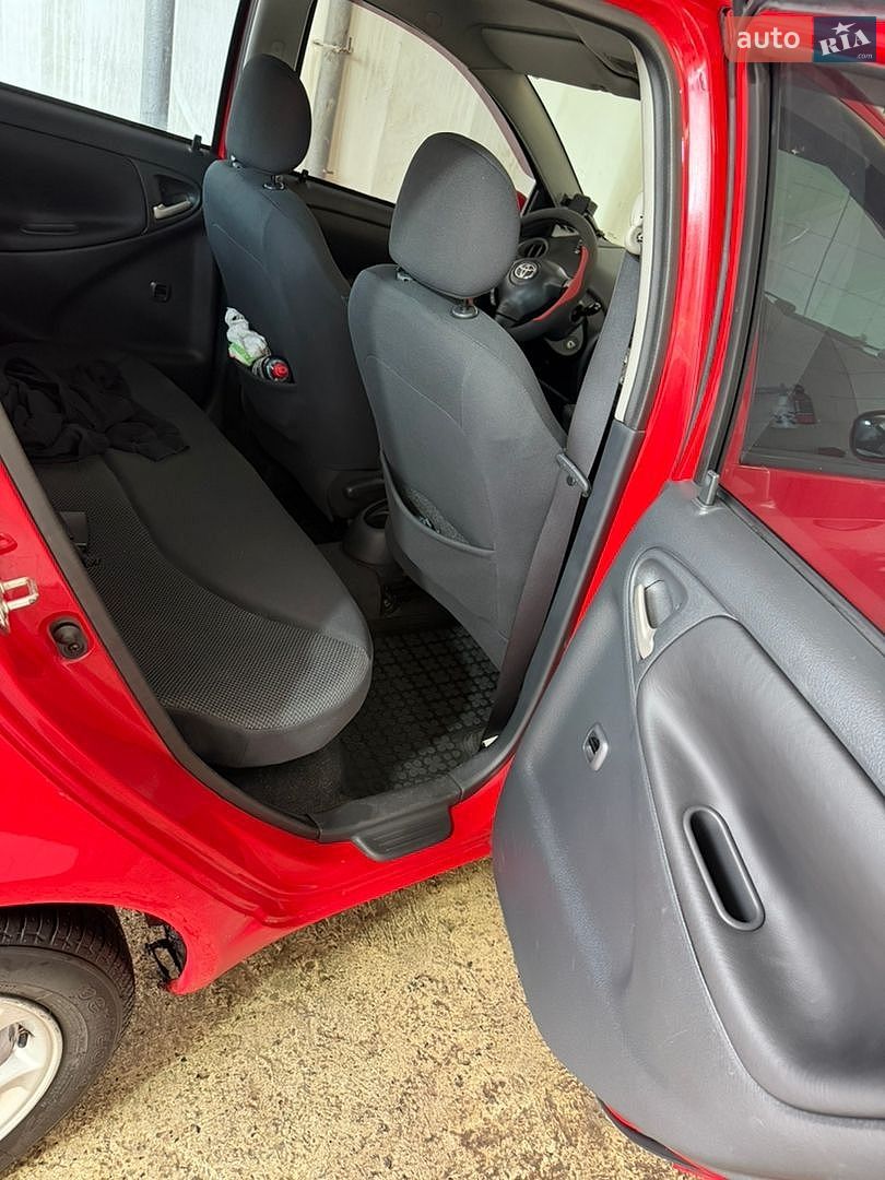 Toyota Yaris 2003 VIN VNKKL18370A043143 фото оголошення 6 з 13