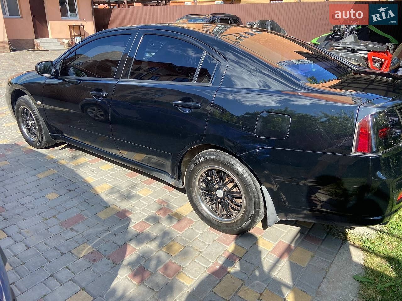 Mitsubishi Galant 2006 VIN 4MBSRDJ1A7E701104 фото оголошення 3 з 11