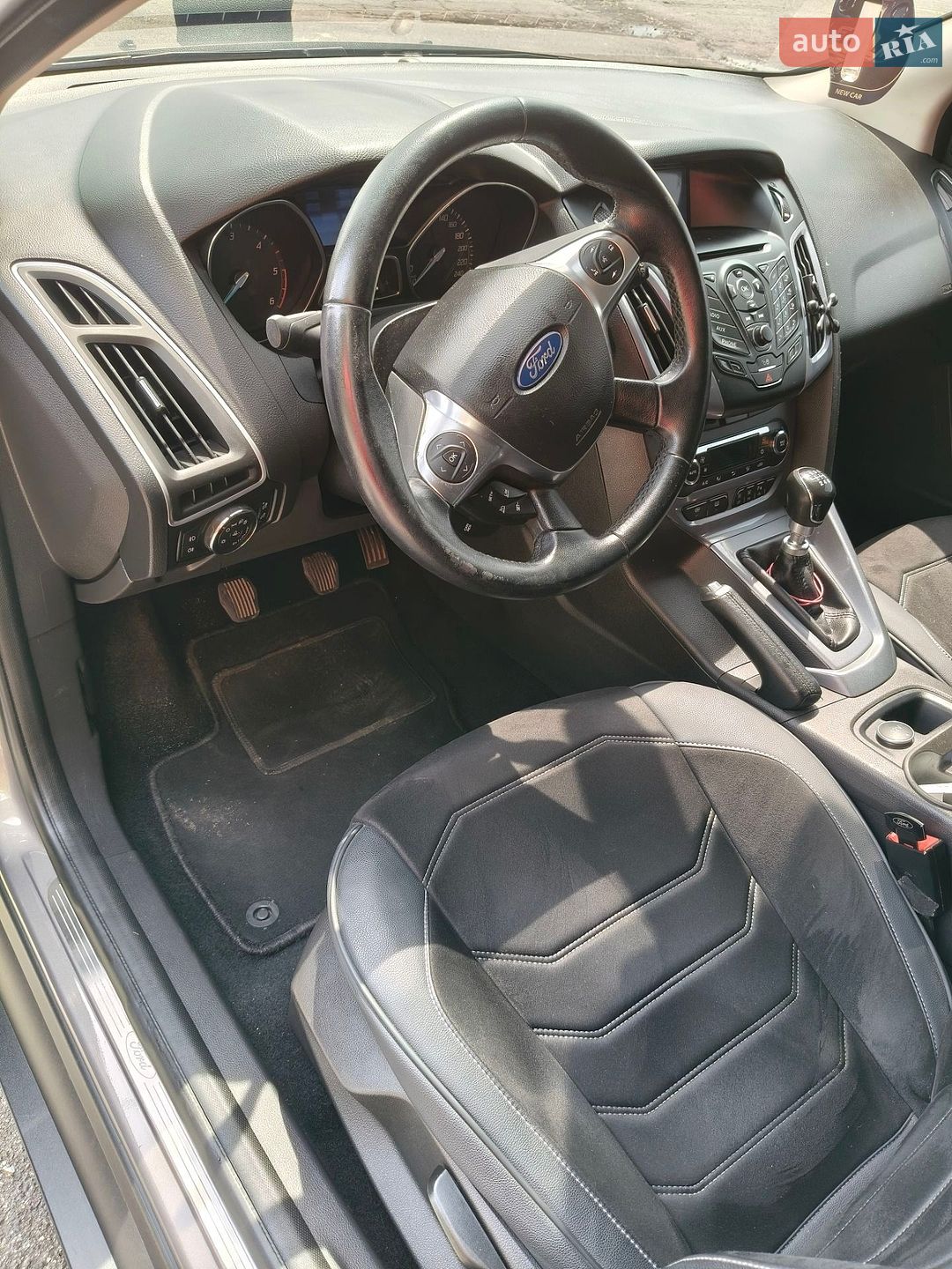 Ford Focus 2013 VIN WF0LXXGCBLDK88874 фото оголошення 4 з 16