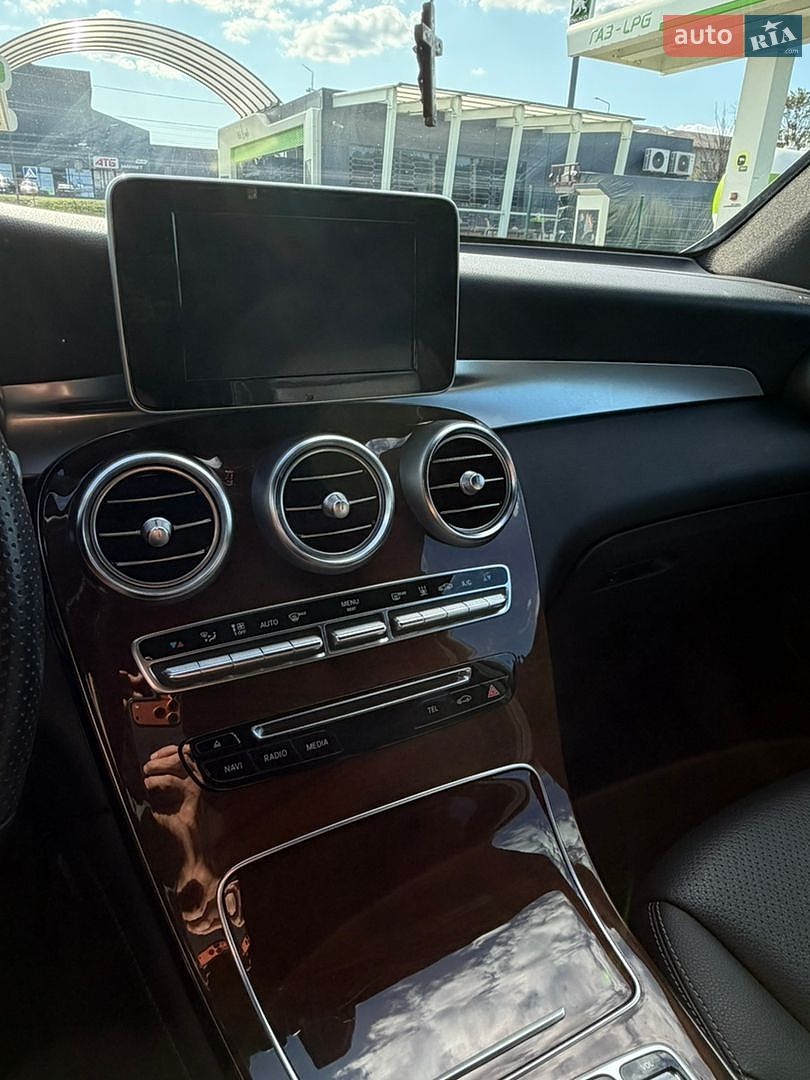 Mercedes-Benz GLC-Class 2018 VIN WDC0G5EB1KF519491 фото оголошення 10 з 20