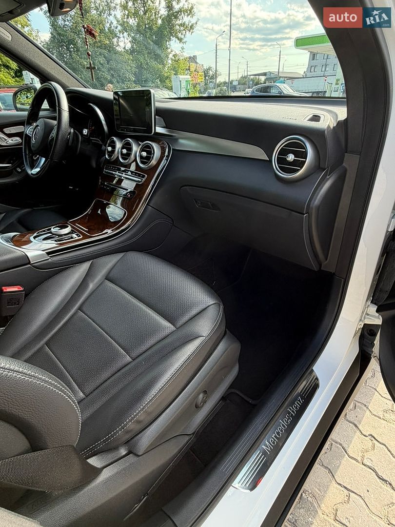 Mercedes-Benz GLC-Class 2018 VIN WDC0G5EB1KF519491 фото оголошення 12 з 20