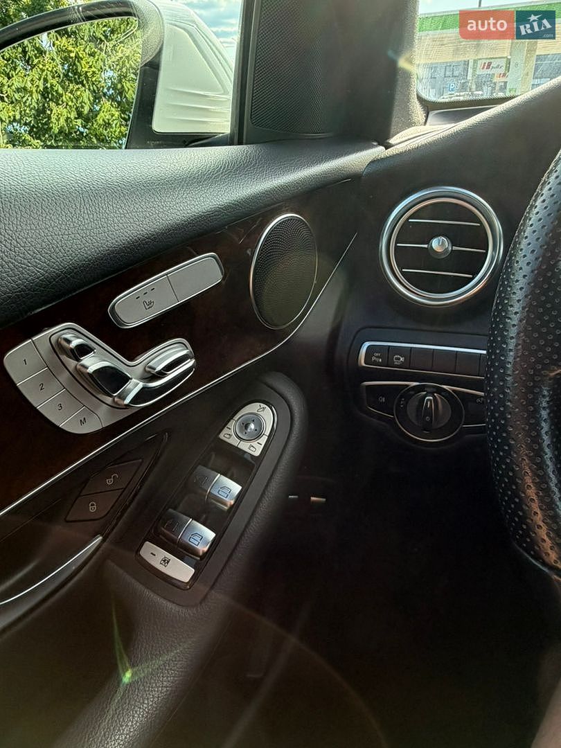 Mercedes-Benz GLC-Class 2018 VIN WDC0G5EB1KF519491 фото оголошення 19 з 20