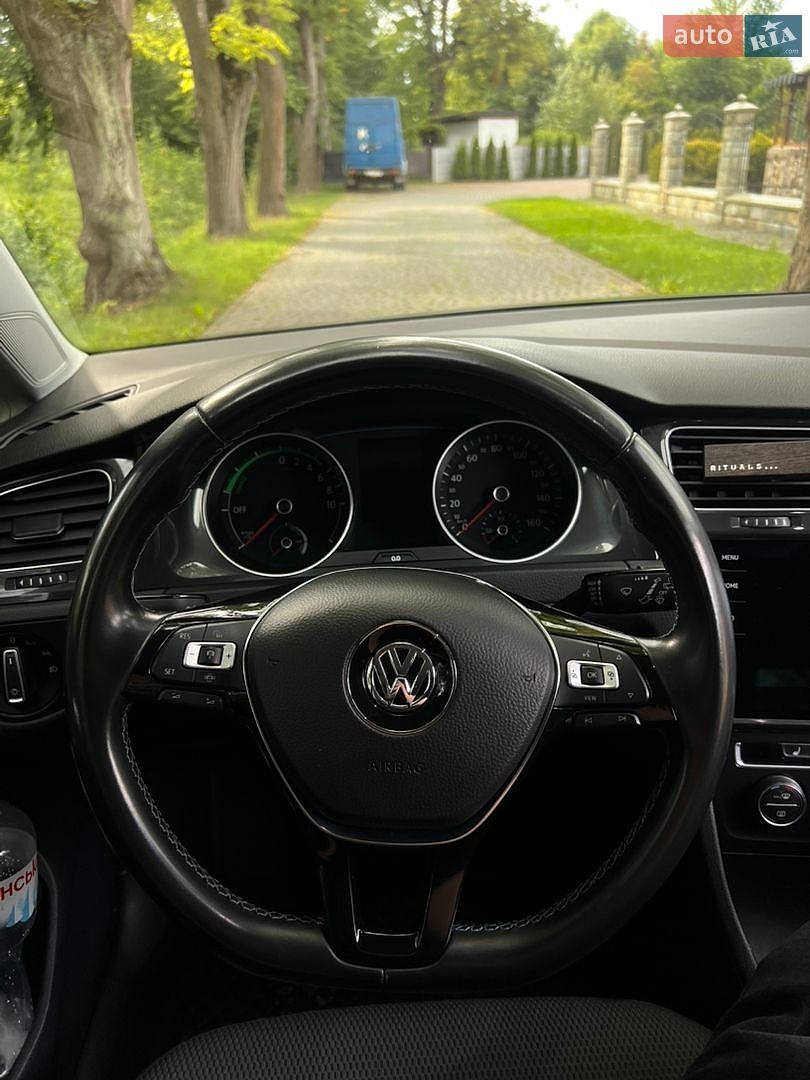 Volkswagen e-Golf 2019 VIN WVWZZZAUZK8913870 фото оголошення 13 з 13